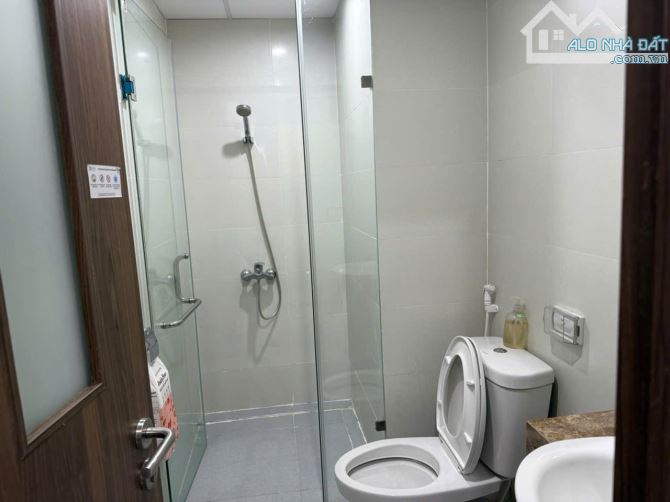 Cho thuê gấp căn hộ siêu đẹp, full nội thất, chung cư tòa nhà Trung Đô, mặt đường Lê Nin. - 5