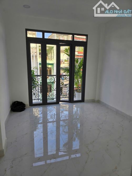 Bán nhà 5 tầng mặt tiền Nguyễn Biểu Quận 5, 40m2 HDT 50 triệu/tháng chỉ nhỉnh 15 tỷ - 5