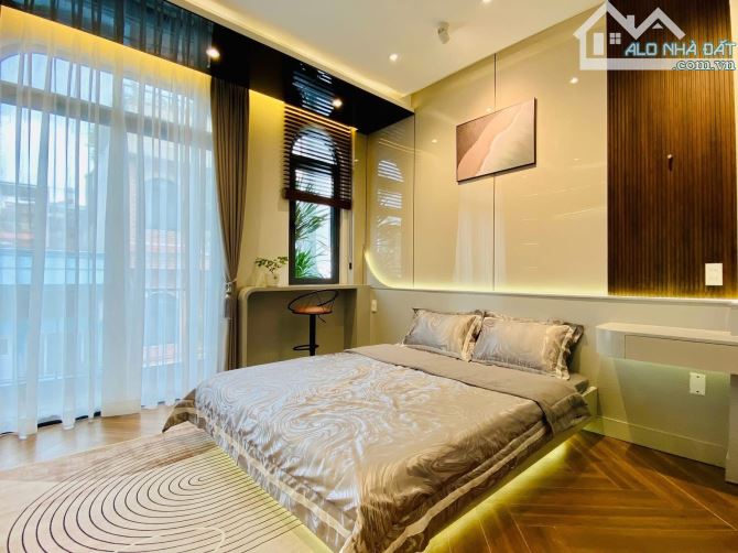 BÁN NHÀ HẺM XE TẢI LÊ THÁNH TÔN, QUẬN 1. GIÁ 6.32TỶ/71,5M2 - NHÀ SHR ĐANG CHO THUÊ 29 TRỆU - 5
