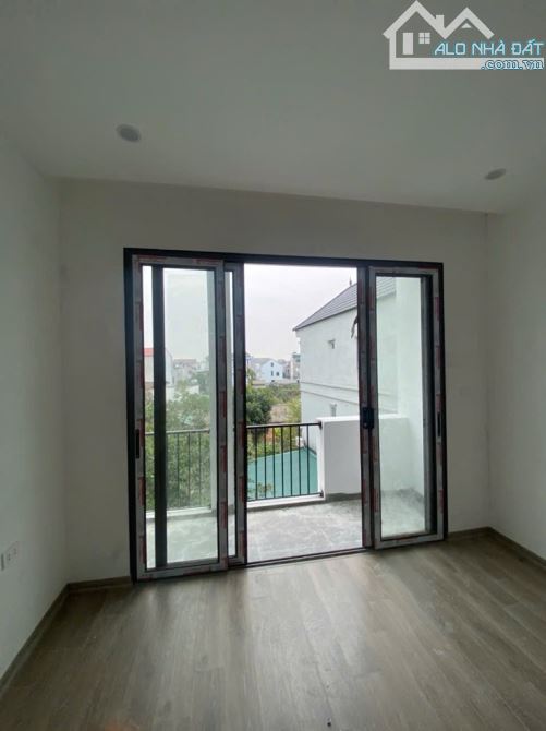 🔥 NHÀ ĐẸP QUAN ÂM - BẮC HỒNG - 51M2 - 3 TẦNG DÂN XÂY - Ô TÔ ĐỖ CỬA - VỀ Ở NGAY- NHÔ 4 TỶ - 5
