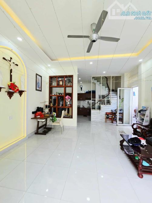 SIÊU PHẨM GIÁ TỐT QUẬN 2 - 3 TẦNG 83M2 - CHỈ HƠN 6 TỶ - 5