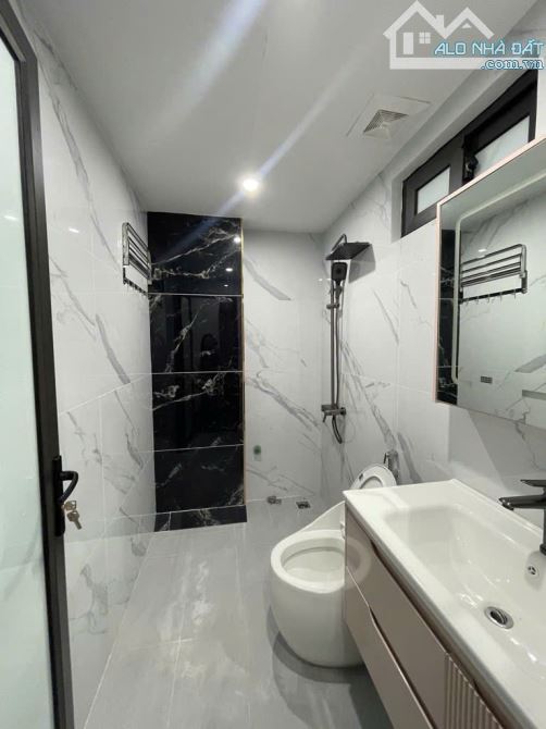 💥 NHÀ ĐẸP NGUYỄN VĂN LINH– 6 THANG MÁY – Ô TÔ NGỦ TRONG NHÀ – Ở LUÔN - 5