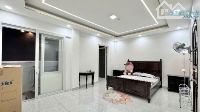 1 căn ra mặt tiền Trần Bá Giao P5 Gò Vấp 6x20m Hẻm 5m Giá 13.8 tỷ  dòng tiền  40tr/tháng - 5