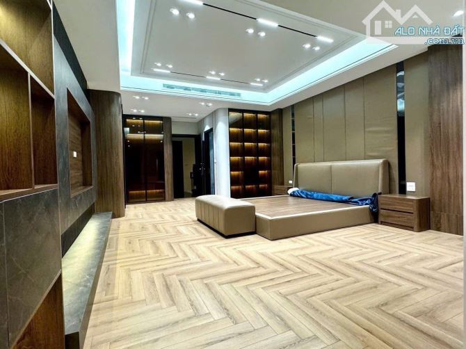 MẶT PHỐ HỒNG TIẾN 3X Tỷ . DT 70M. 8 Tầng Thang máy, full Nội Thất. Giá Tốt Đầu tư. - 5