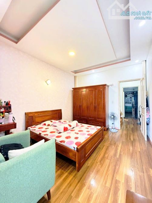 Bán Nhà Nguyễn Văn Công, Gần Sân Bay, Cách 1 Căn Là Mặt Tiền, Ôtô Đỗ Cửa, 55m2 - 5
