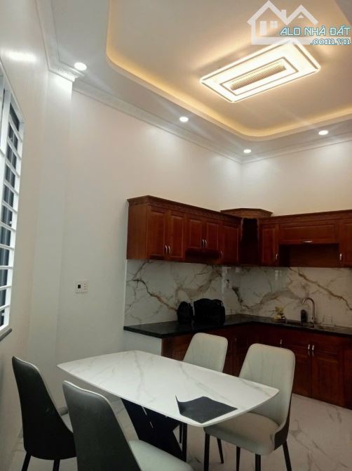 CĂN GÓC 2 MẶT TIỀN 1 LẦU 1TRỆT  (HOÀN CÔNG) PHƯỜNG BIÊN HÒA (TÂN VẠN). DT: 76M2. GIÁ: 3TỶ7 - 5