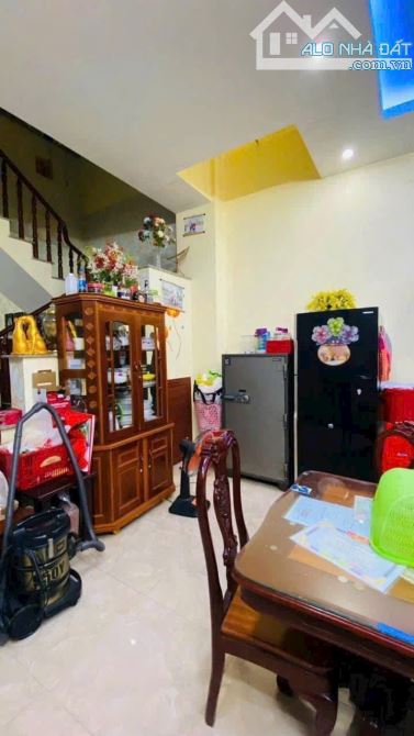 Bán nhà 1 trệt 2 lầu sổ riêng thổ cư p. Tân Phong - 5