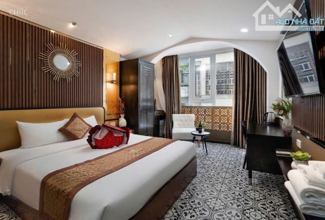 Bán Gấp HOTEL HXH Lý Tự Trọng ,Bến Thành ,Q1- 4x17m - 5tầng - HDT:90 tr/tháng -Giá :29 tỷ - 5