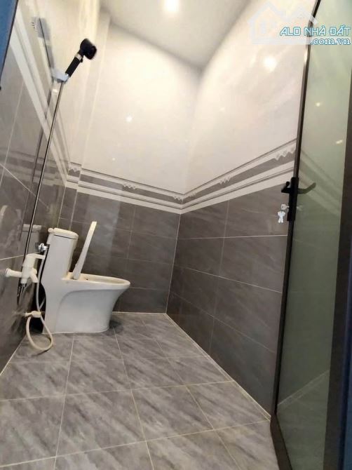 Loa Loa ! Cần bán gấp căn nhà ở Đ. Lê Minh Nhựt , Củ Chi 107m2 SHR giá 845 triệu - 5