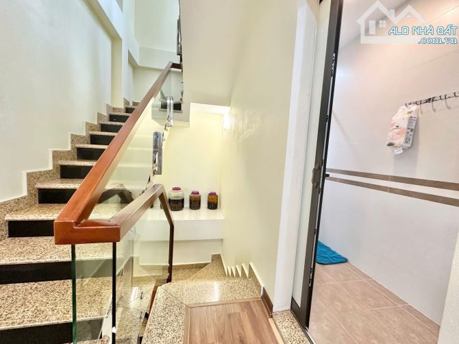 🏘 BÁN NHÀ 5 TẦNG TẠI TRẠI CHUỐI – ĐƯỜNG 8M – GIÁ 4,5 TỶ - 5