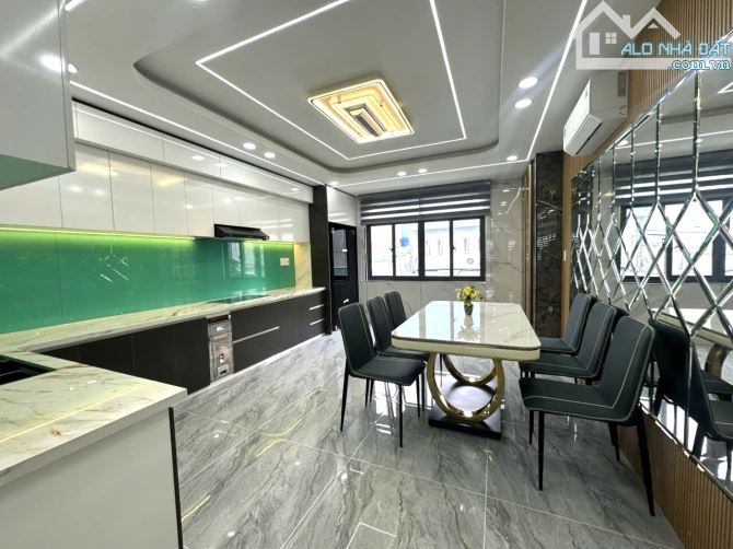 Nhà 5 tầng Full Nội thất , gần chợ Thạnh Xuân - 2