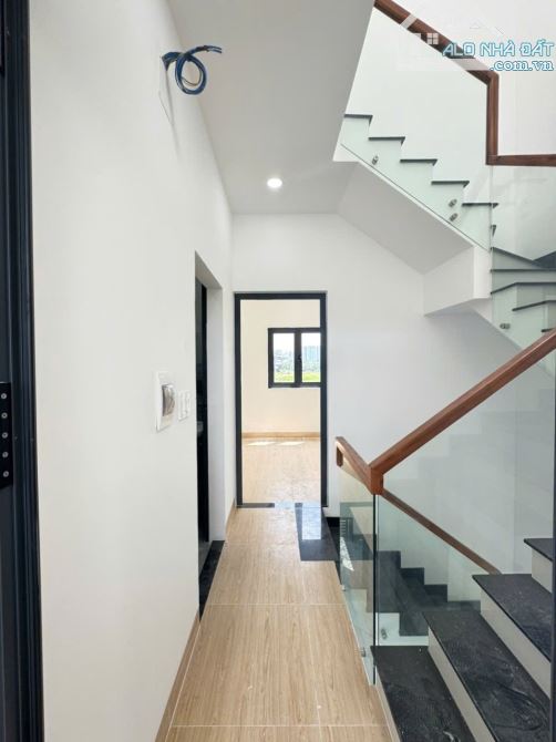 HẺM XE TRÁNH, NHÀ 3 TẦNG ĐÚC SÁT V, NGUYỄN XIỂN Q9, 4PN, 5,15 tỷ (còn bớt) DÂN TRÍ - 5