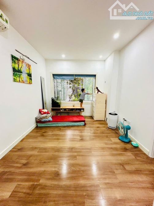 TRẦN THÁI TÔNG TT CẦU GIẤY, NHÀ ĐẸP Ở NGAY, LÔ GÓC DT40M 5TẦNG, NGÕ THÔNG, GẦN PHỐ. - 5
