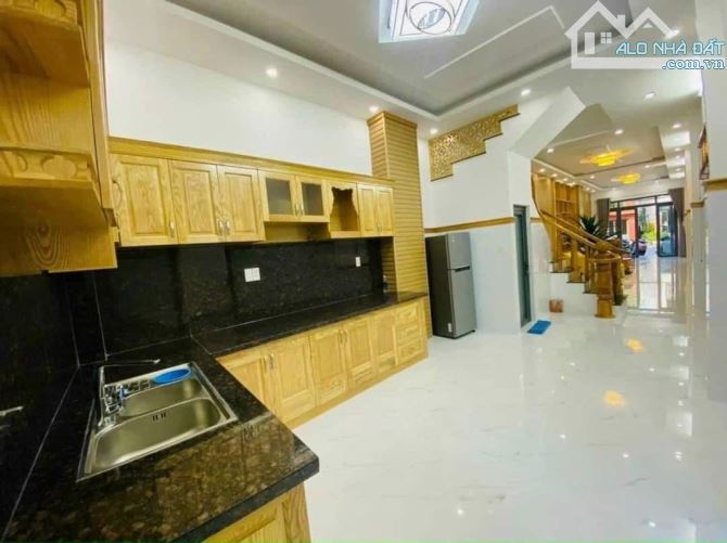 BÁN NHÀ 1 TRỆT 2 LẦU MT ĐƯỜNG NGUYỄN AN NINH, F. THẮNG NHÌ, TPVT_70,5M_ - GIÁ 9,8TỶ TL - 5