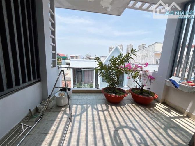 NHÀ 3 TẦNG ,HUỲNH TẤN PHÁT TT NHÀ BÈ (68M2) 5TỶ3 - 5