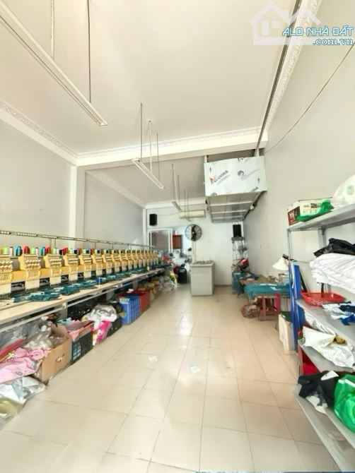 Bán Nhà Xuân Thới Đông, 101m, 3 Tầng, ngang khủng 8,36m . Đường 5m Thông ơi ngủ trong nhà - 5