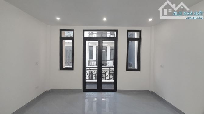 🛖: bán nhà 4 tầng, Tôn Đức Thắng, phường An Dương, quận Lê Chân, 🚘 đỗ cửa 💸: 6,8 tỷ (01 - 2