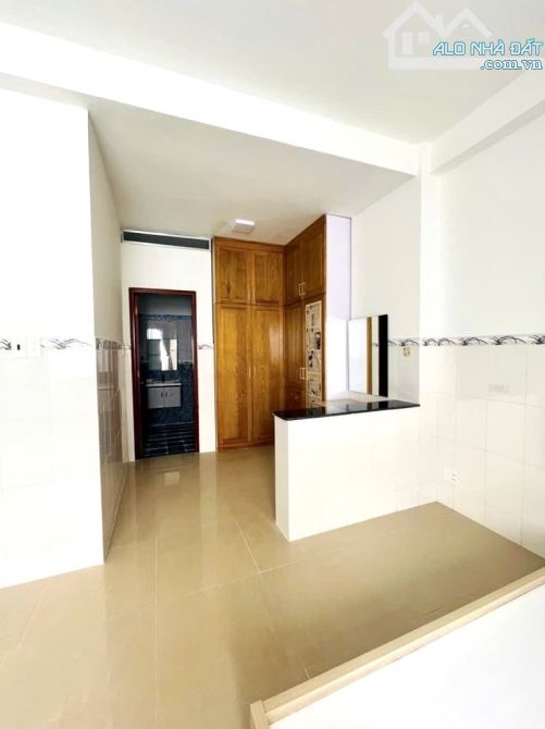 80m2 - Giá 12.8 tỷ - Ngang 5m - Mặt lộ Hoàng Quốc Việt khu Lacasa Q7 - 5
