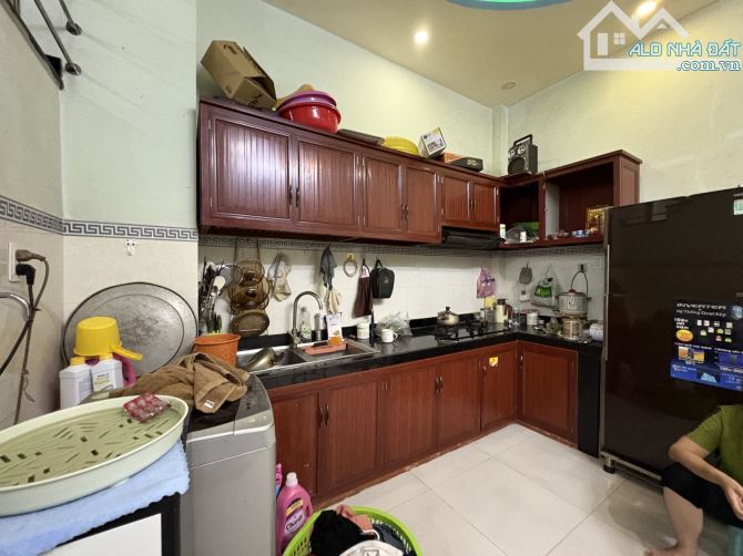 BÁN NHÀ LÊ VĂN PHAN 40M2 2 TẦNG 4.65 TỶ - 6