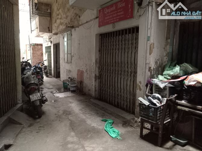 Bán nhà mặt phố Hàng Bông, Hoàn Kiếm, 401m2, mặt tiền 13.5m, Giá 238 tỷ - 200m ra Hồ Gươm