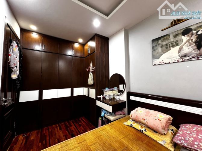 BÁN CĂN HỘ TẬP THỂ XỊN – THỊNH HÀO, TÔN ĐỨC THẮNG, ĐỐNG ĐA. 80M2 – 2PN. 4,78 TỶ - 6