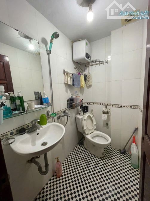 Bán nhà Yên Xá: 5T dân xây, 7PN chuyểh đổi CCMN dễ dàng, vài bước ô tô, nhỉnh 7tỷ - 6