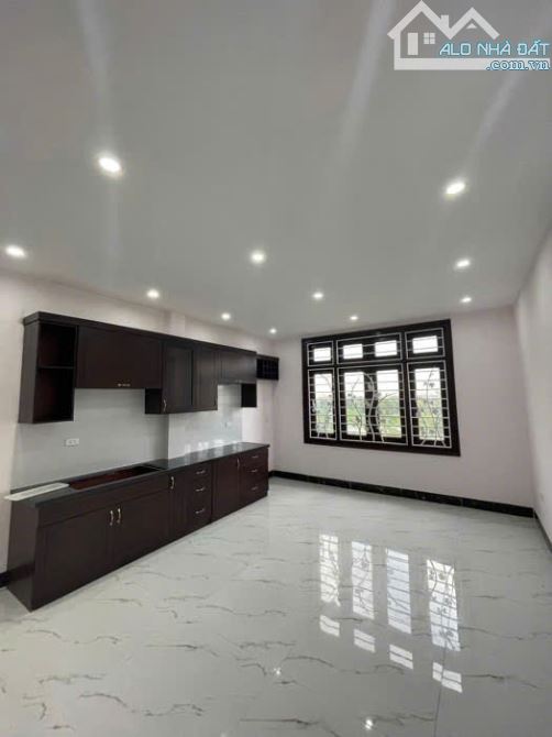 ✨ SIÊU PHẨM 7 tầng Mai Dịch – 🏙️ Vỉa hè, 2 mặt thoáng – 🚀 Thang máy, gara, kinh doanh - 6