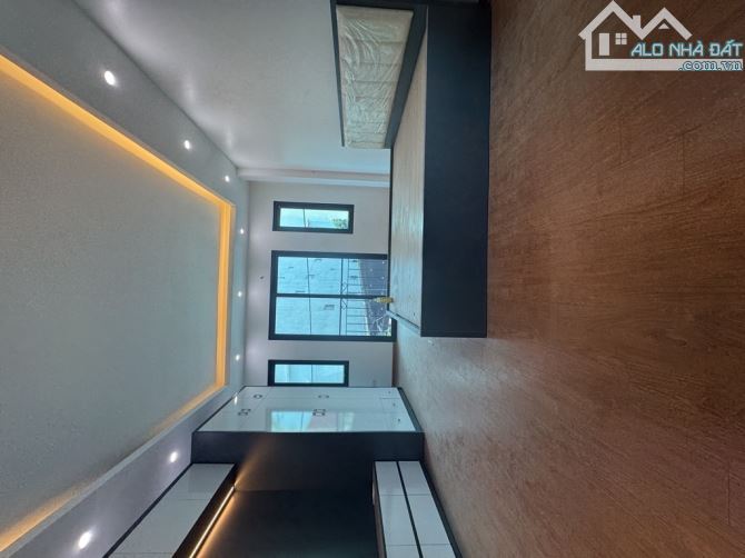 Phố Nhổn - 42m2, 6 tầng thang máy - lô góc - dòng tiền cao - 6