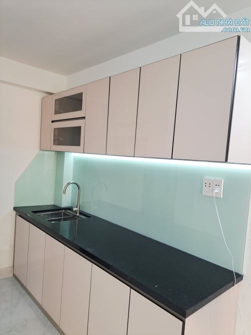BÁN NHÀ MỚI ĐẸP TÂN PHÚ - 5 TẦNG BTCT - CẠNH BÊN AEON - TẶNG HẾT NỘI THẤT - 6