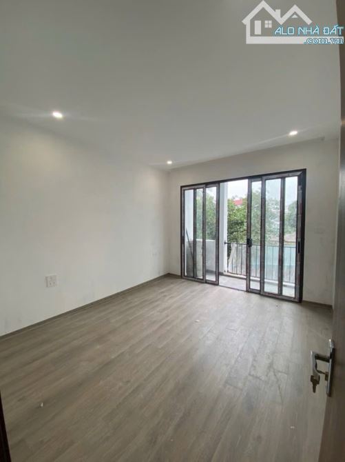 🔥 NHÀ ĐẸP QUAN ÂM - BẮC HỒNG - 51M2 - 3 TẦNG DÂN XÂY - Ô TÔ ĐỖ CỬA - VỀ Ở NGAY- NHÔ 4 TỶ - 6
