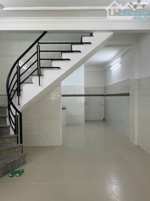 BÁN NHÀ SIÊU HIẾM SÁT HẺM XE HƠI - PHAN XÍCH LONG -  SỔ ĐẸP 41M2 - 1 TRỆT 1 LẦU - CHỈ 7,TỶ - 6
