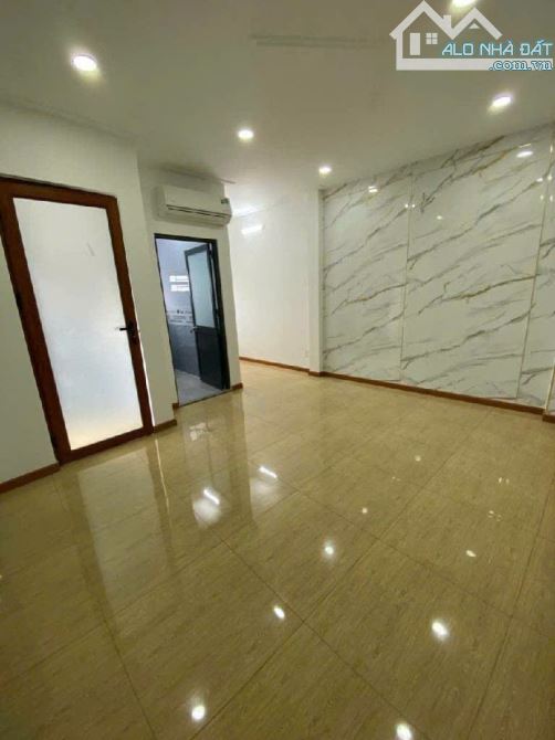 NHÀ 3 TẦNG - PHẠM VĂN BẠCH - DTSD 75 M2. - 6