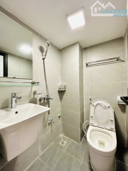 DÒNG TIỀN 70TR MỘT THÁNG CĂN NHÀ 50M2 7 TẦNG NGAY XÃ ĐÀN ĐỐNG ĐA. - 6