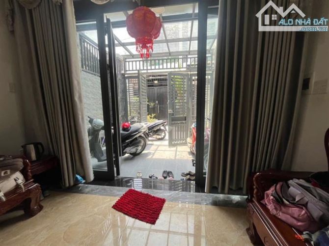 NHÀ 3 TẦNG ,HUỲNH TẤN PHÁT TT NHÀ BÈ (68M2) 5TỶ3 - 6
