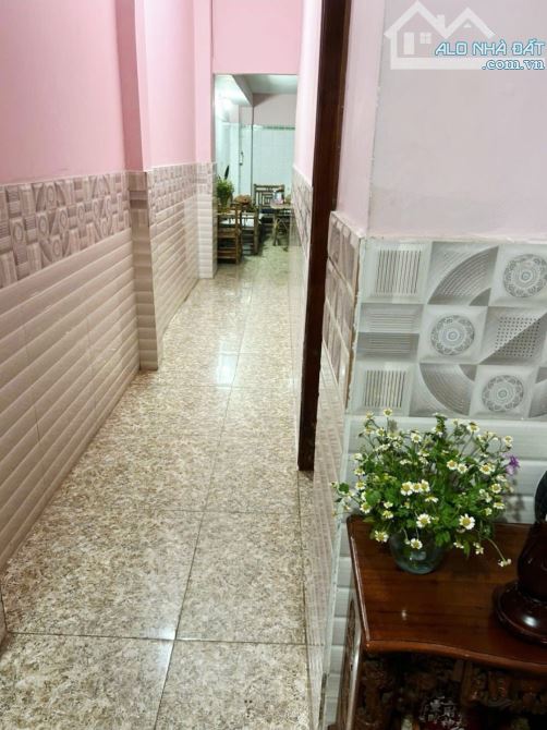 Bán nhà TÂN PHÚ - DT 56m2, Nhà 2 Tầng - Đang có Dòng tiền 20 Triệu/tháng - 6