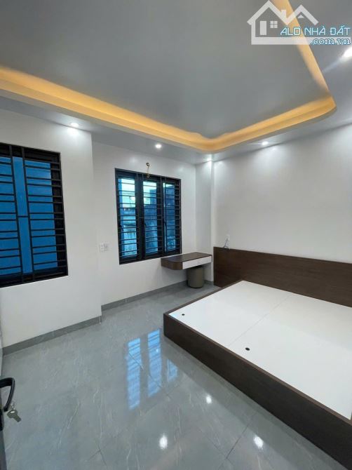 Bán nhà 3 tầng ngõ phố Tống Duy Tân, ph Ngọc Châu, TP HD, 40m2, mt 4.8m, 3 ngủ, 2.55 tỷ - 6