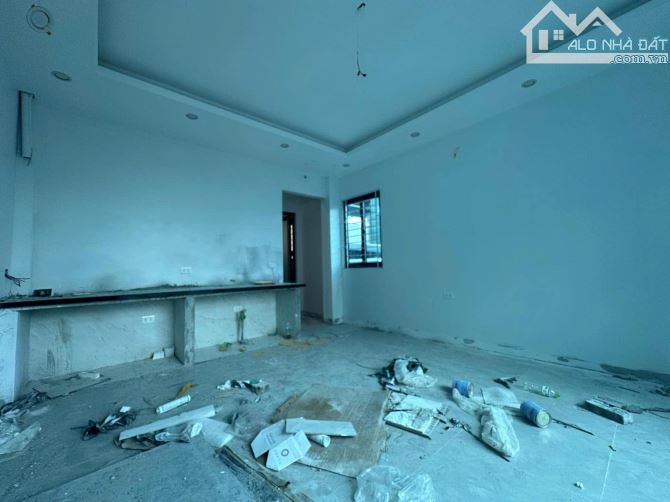 CẦN BÁN NHÀ NGÕ 355 XUÂN ĐỈNH - DT 37M2- 6 TẦNG - MT 4,3M - GIÁ 10,8 TỶ - 6