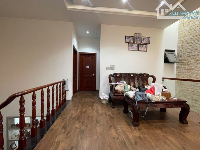 Nhà 1 Trệt 1 Lầu, DT 196m2 Ngang 8m, Đường 79 Ngay UBND Q9 Cũ, Phước Long B - 6