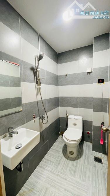 Cần Bán Gấp Nhà Nguyễn Văn Công, P.3 – Ở Ngay – Công Chứng Trong Ngày! - 7
