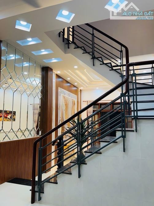 BÁN NHÀ HƯƠNG LỘ 2, ngay ngã tư 4 xã, giáp Tân Phú, DT 56m2, 3 Tầng kiên cố, 4PN, Chỉ 5,8ỷ - 7