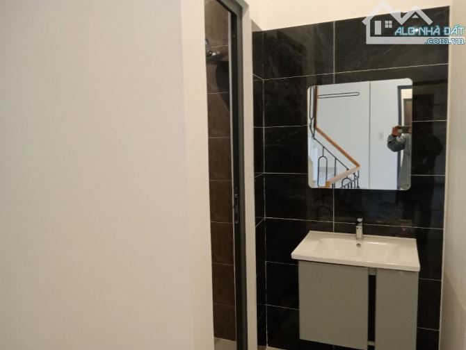 SIÊU PHẨM HÀNG HOT GIÁ CỰC ỔN- NHÀ 3 TẦNG MỚI FULL NỘI THẤT OTO ĐỔ CỬA KIỆT TÔ HIỆU - 7