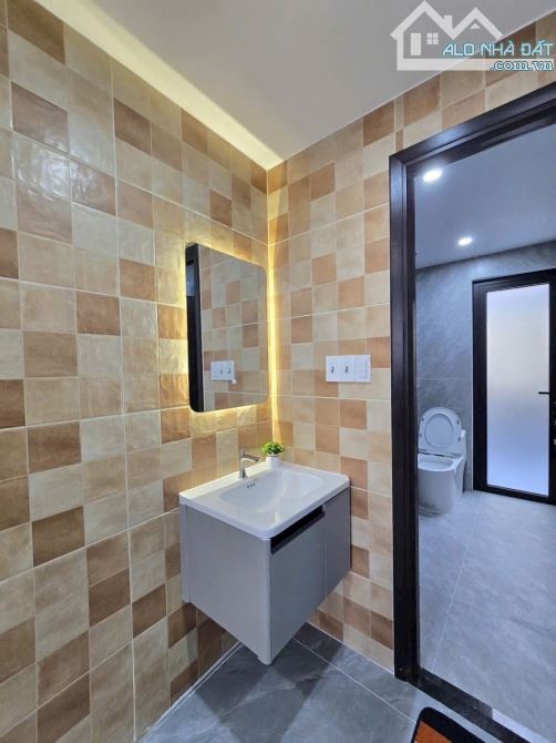 📌📌📌LÀM VIỆC TRỰC TIẾP GIÁ TỐT !!! Bán nhà 2 tầng kiệt oto 87 hoàng văn thái - 7