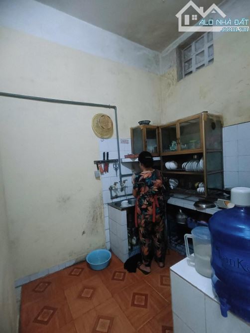 9.9 tỷ/ 142 m2/ 7.3 M tiền/ Ngõ Ô Tô/ Nguyễn Bình - 7