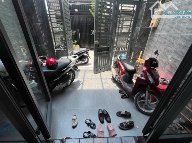NHÀ 3 TẦNG ,HUỲNH TẤN PHÁT TT NHÀ BÈ (68M2) 5TỶ3 - 7