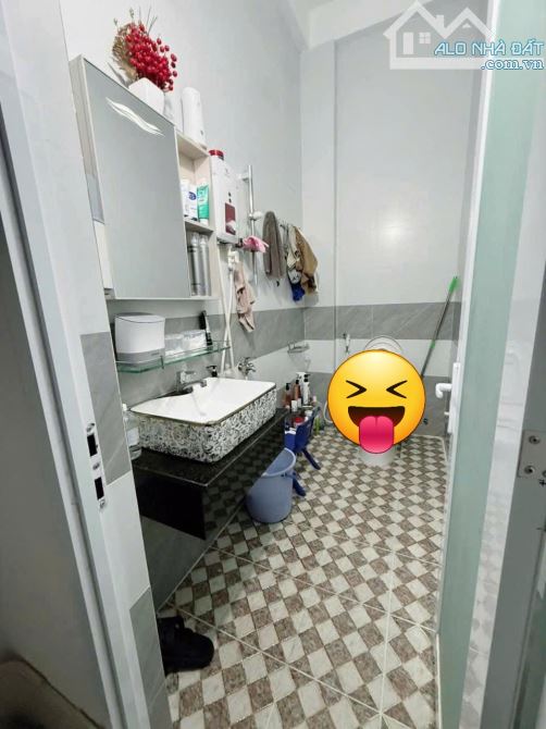 Nhà 3 Tầng. Đường Ngô Trọng Thiên. Tp. Quy Nhơn. Dt 50m2 Giá Chỉ 5 tỷ 500 - 8