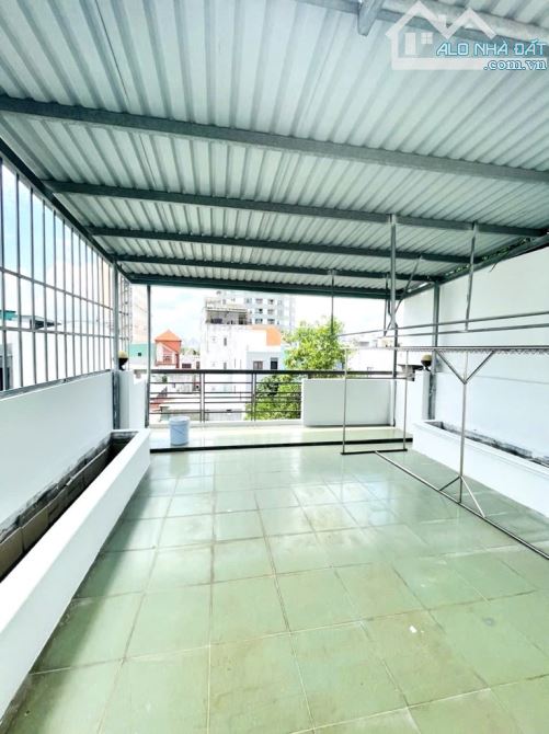 NHÀ 4TẦNG CÓ HẦM XE KHU PHÂN LÔ MẶT TIỀN  HOÀNG QUỐC VIỆT,5x18M,NHỈNH 12 TỶ - 8