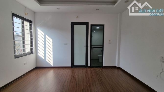 BÁN NHÀ VÕ CHÍ CÔNG 60M2 X 6 TẦNG MỚI KOONG THANG MÁY ÊM DU GIÁ CHỈ 12,X TỶ - 8