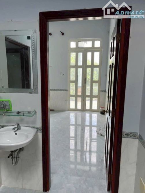 bán cặp nhà đường số 11 khu dân cư đại học y dược,đối diện công viên,giá 9 tỷ(8 x 16)1 lâu - 8