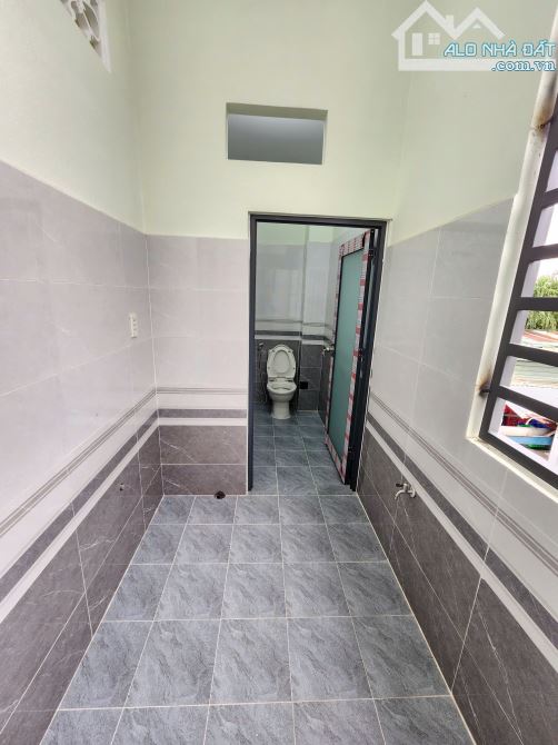 Bán nhà 1 trệt 1 lầu MT đường Cây Da, sân ô tô, P.Tân Bình Tp Dĩ An chỉ 6 tỷ 5 TL M7044 - 8