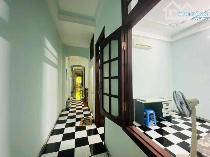 NHÀ MẶT TIỀN KINH DOANH  RỘNG - GẦN SÔNG HÀN MÁT MẺ - ĐƯỜNG 30M, VỈA HÈ RỘNG - 8